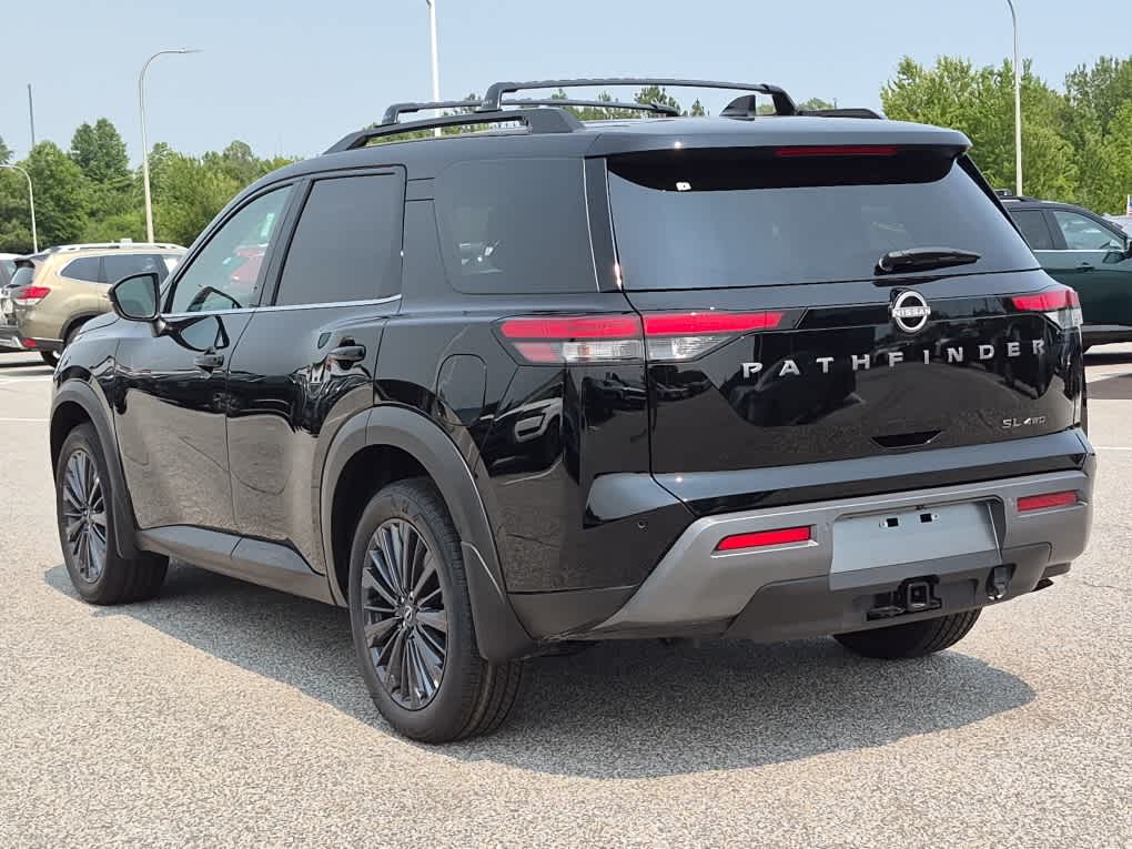 2026 Nissan Pathfinder SL - Super Black exterior view 4