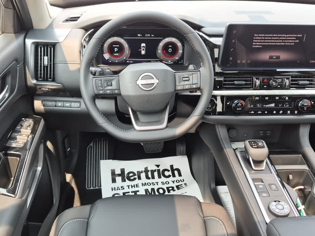 2026 Nissan Pathfinder SL - Super Black exterior view 10