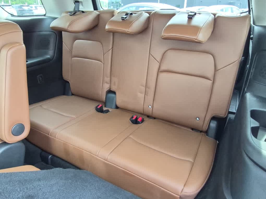 2024 Nissan Pathfinder Platinum - Boulder Gray Pearl exterior view 7