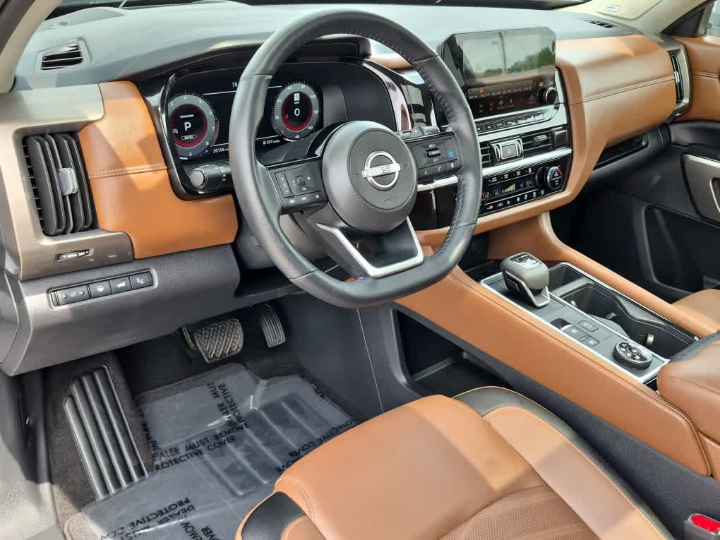 2024 Nissan Pathfinder Platinum - Boulder Gray Pearl exterior view 13