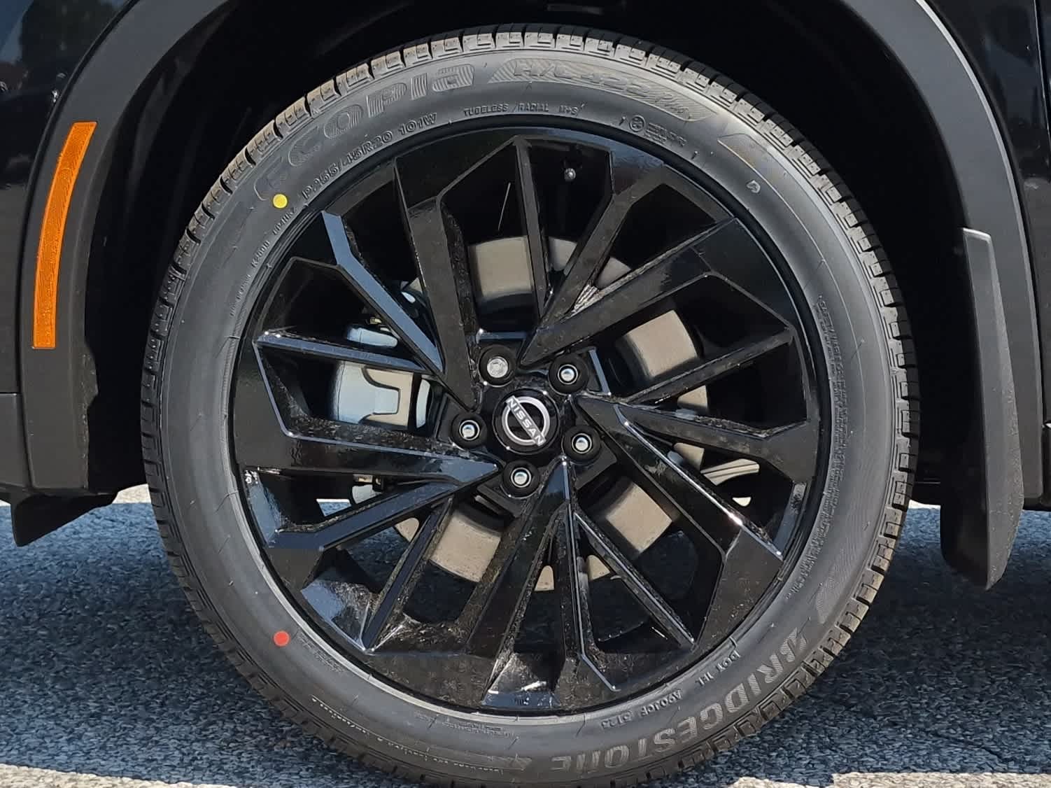 2026 Nissan Rogue Plug-In Hybrid SL - Cosmic Black exterior view 6