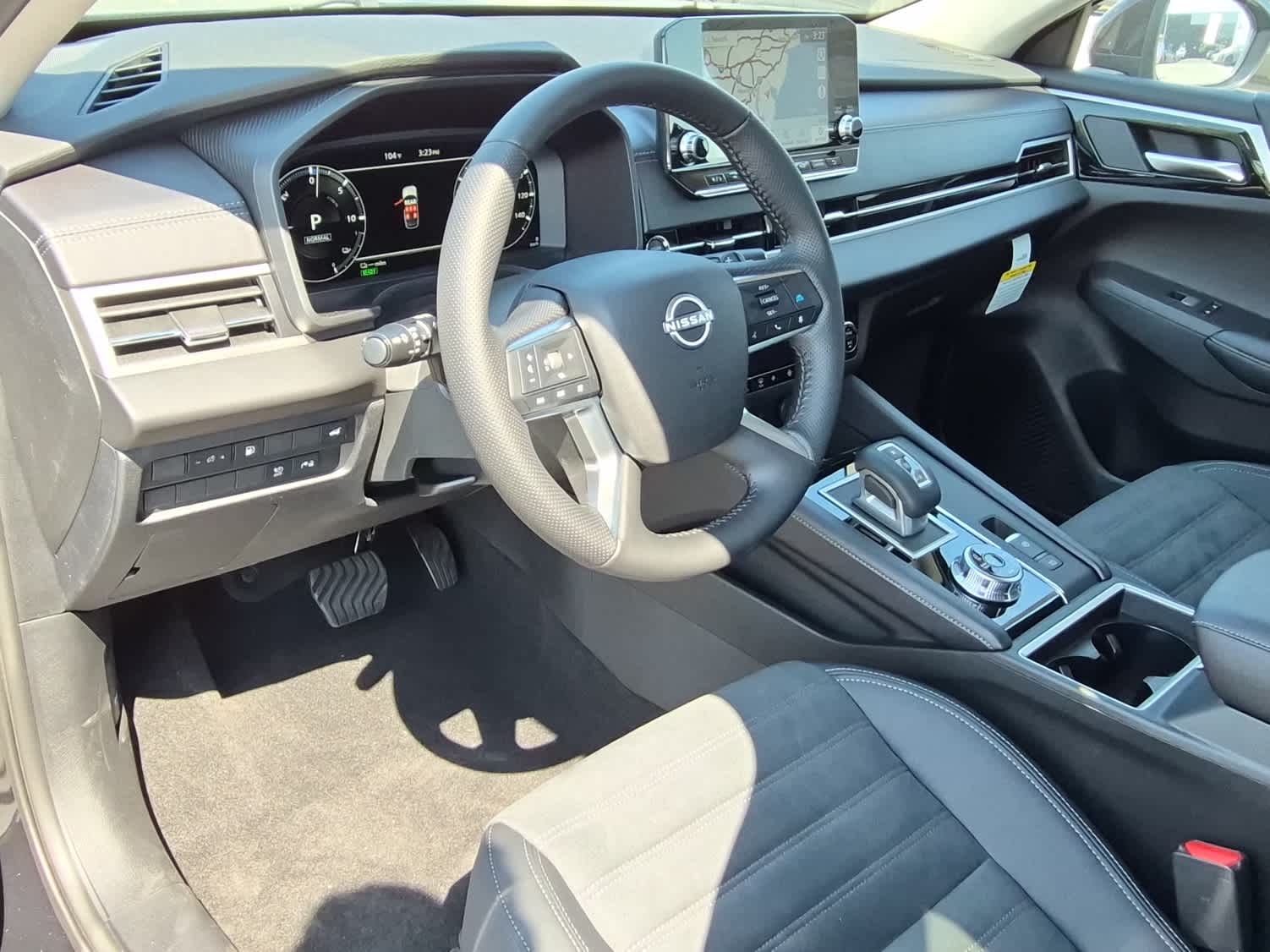 2026 Nissan Rogue Plug-In Hybrid SL - Cosmic Black exterior view 11