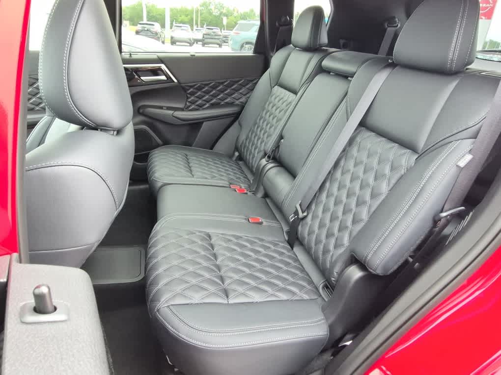 2026 Nissan Rogue Plug-In Hybrid Platinum - Royal Red exterior view 8