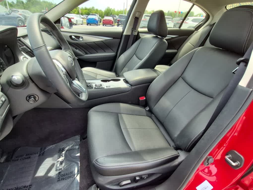 2023 INFINITI Q50 LUXE - Dynamic Sunstone Red exterior view 10
