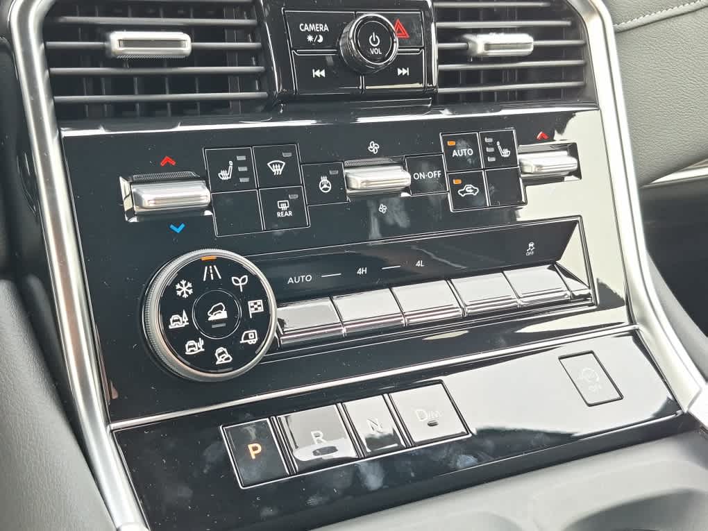 2026 Nissan Armada SL - Super Black exterior view 14