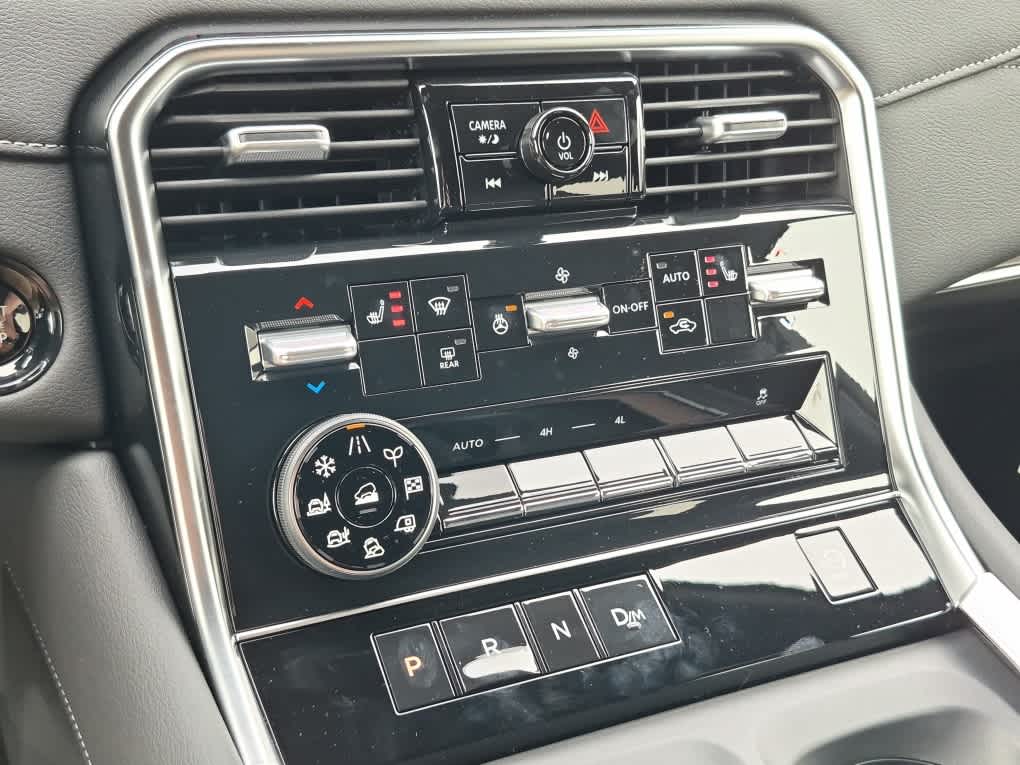 2026 Nissan Armada SL - Aspen White Tricoat exterior view 14