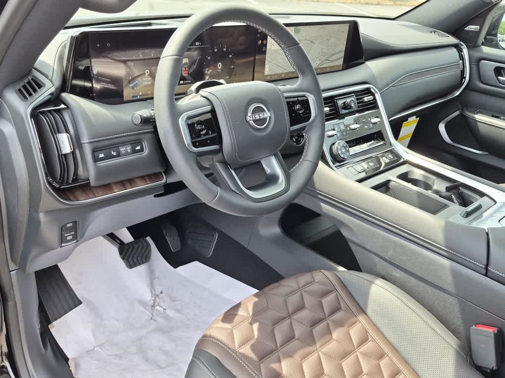 2026 Nissan Armada Platinum Reserve - Super Black exterior view 13