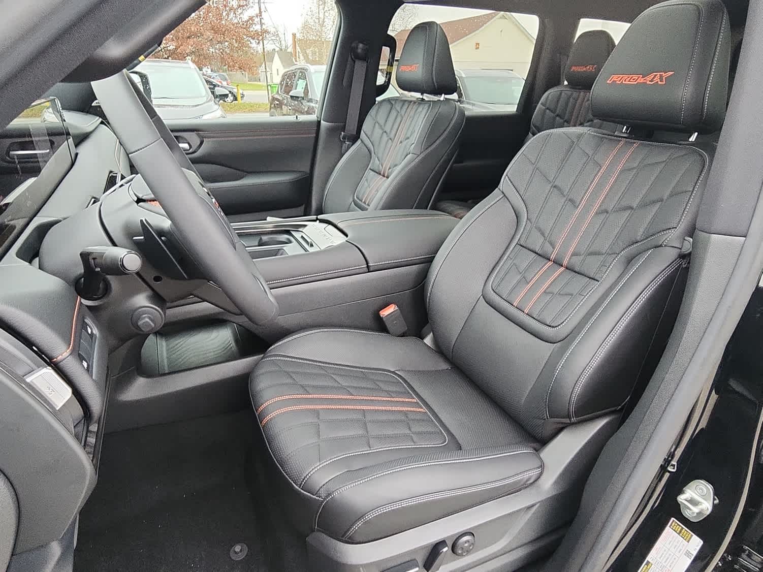 2026 Nissan Armada PRO-4X - Super Black exterior view 12