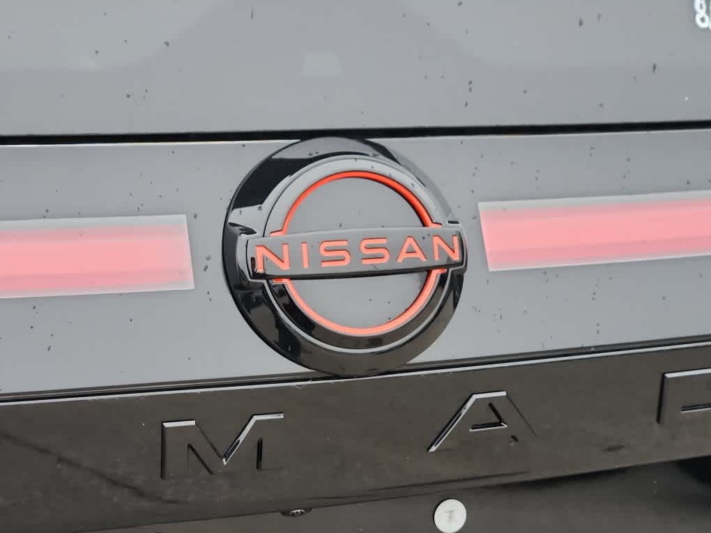 2026 Nissan Armada PRO-4X - Super Black exterior view 20