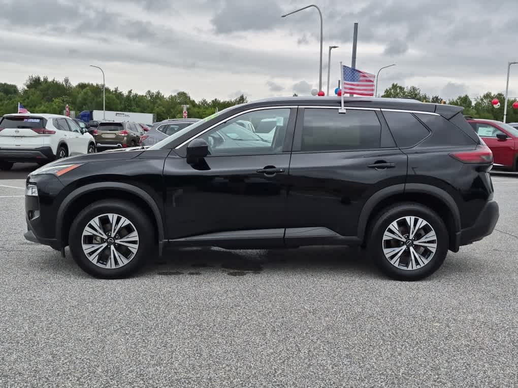 2023 Nissan Rogue SV - Super Black exterior view 5