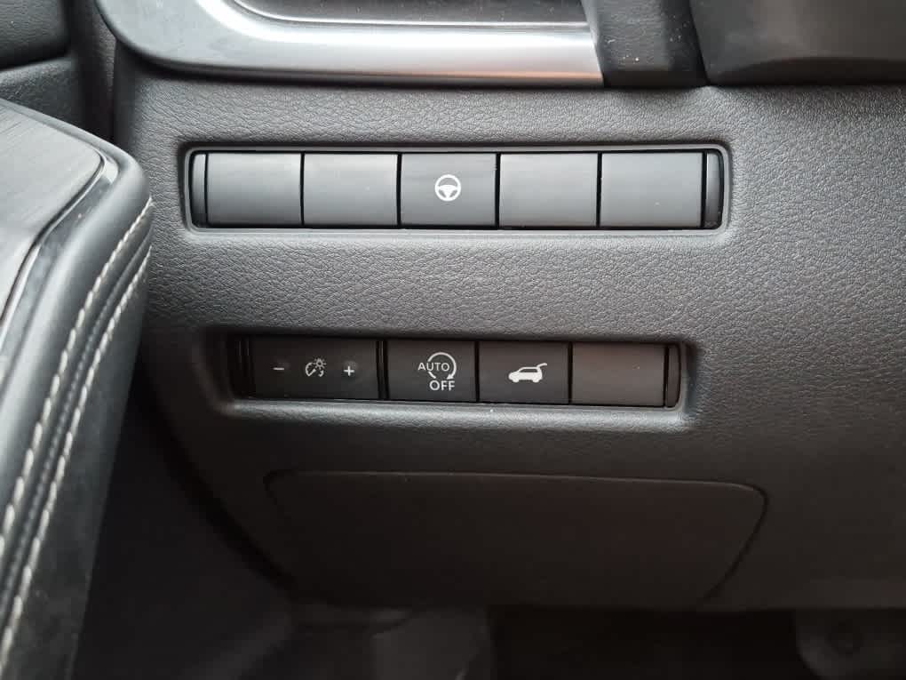 2023 Nissan Rogue SV - Super Black exterior view 19