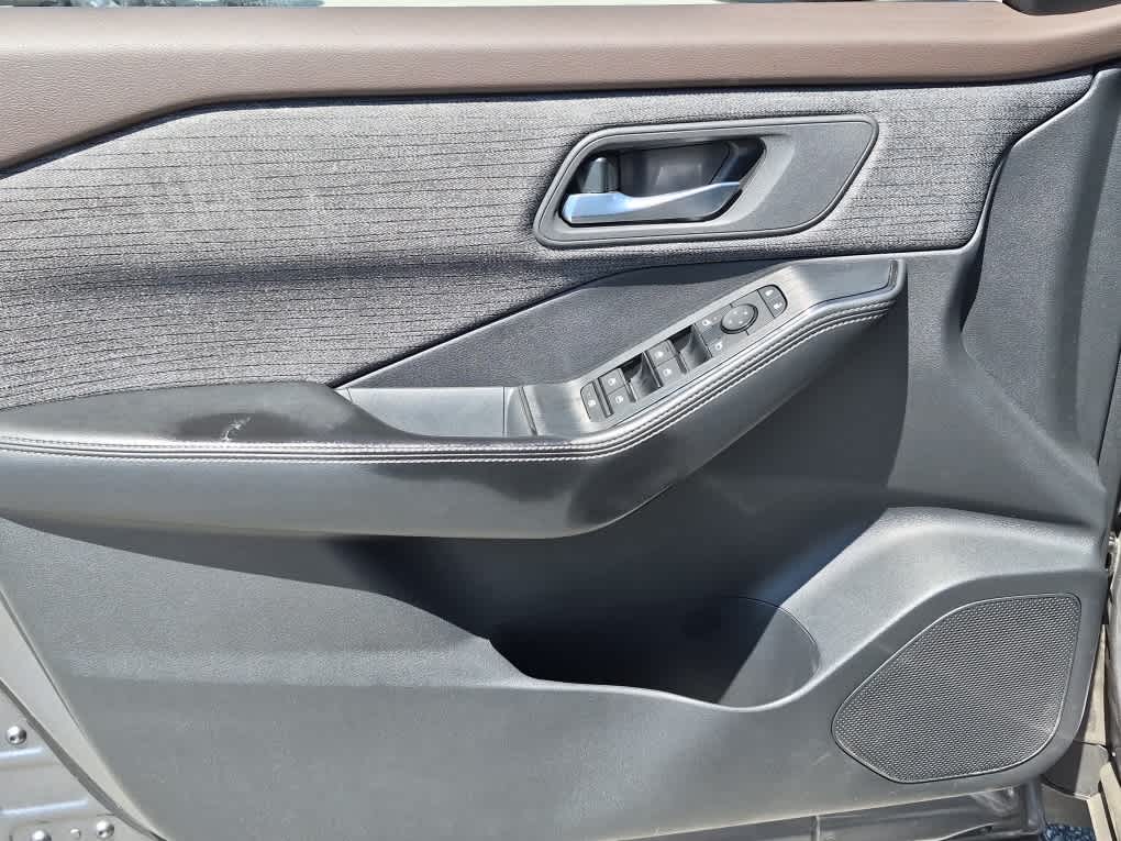 2023 Nissan Rogue SV - Gun Metallic exterior view 9