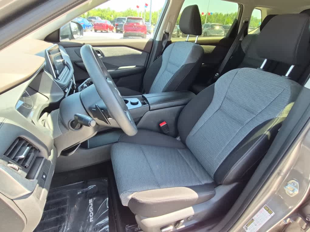 2023 Nissan Rogue SV - Gun Metallic exterior view 10