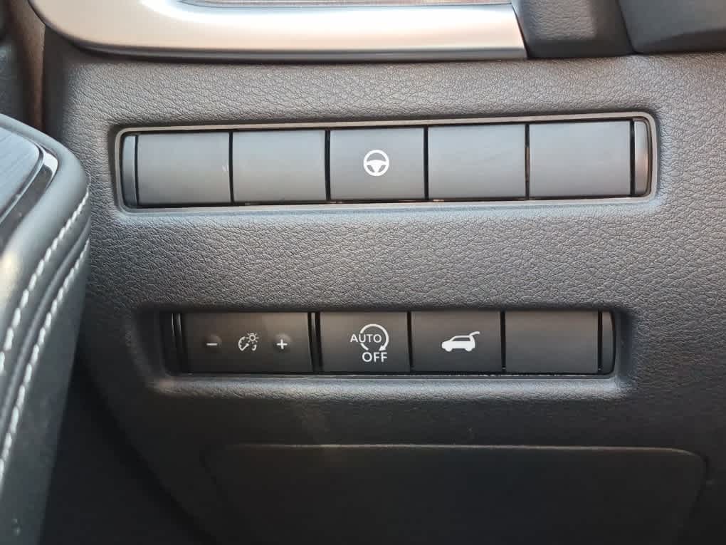 2026 Nissan Rogue Dark Armor - Everest White Pearl Tricoat exterior view 18