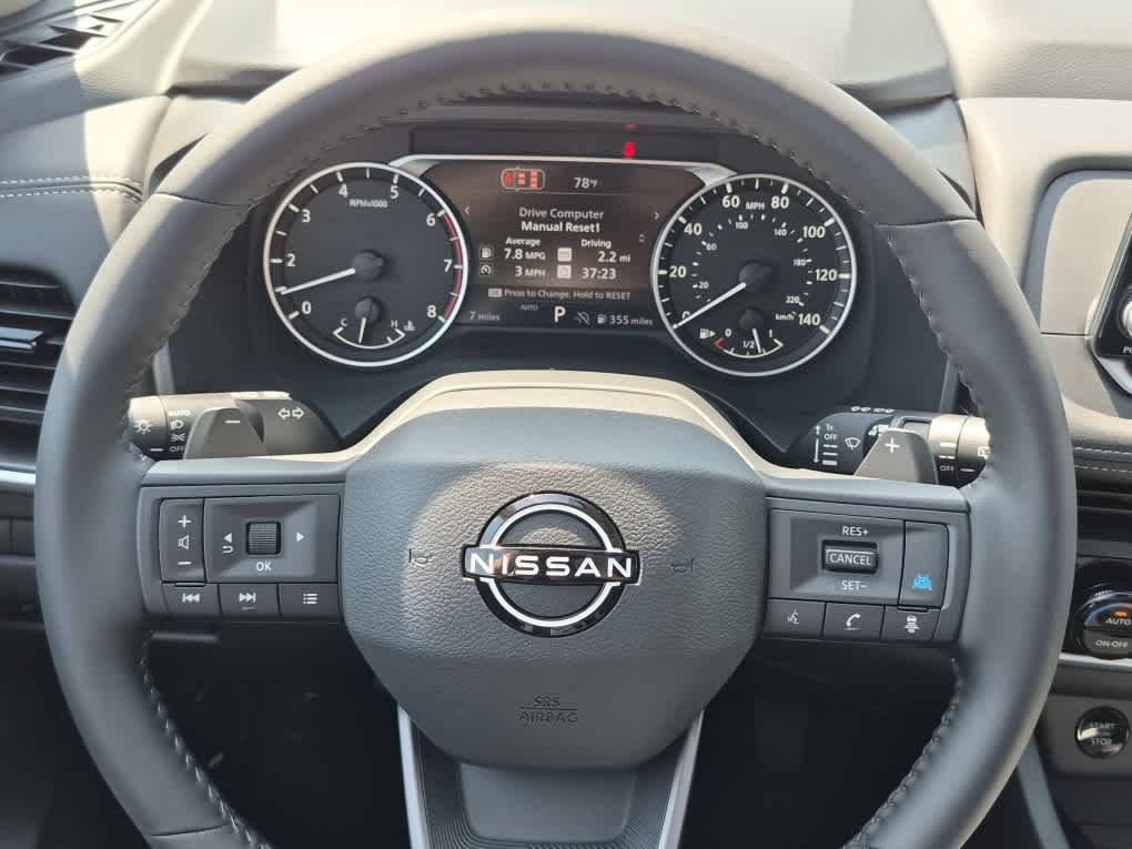 2026 Nissan Rogue Dark Armor - Everest White Pearl Tricoat exterior view 17