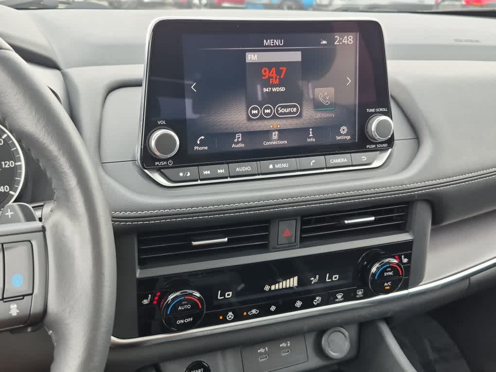 2024 Nissan Rogue SV - Super Black exterior view 14