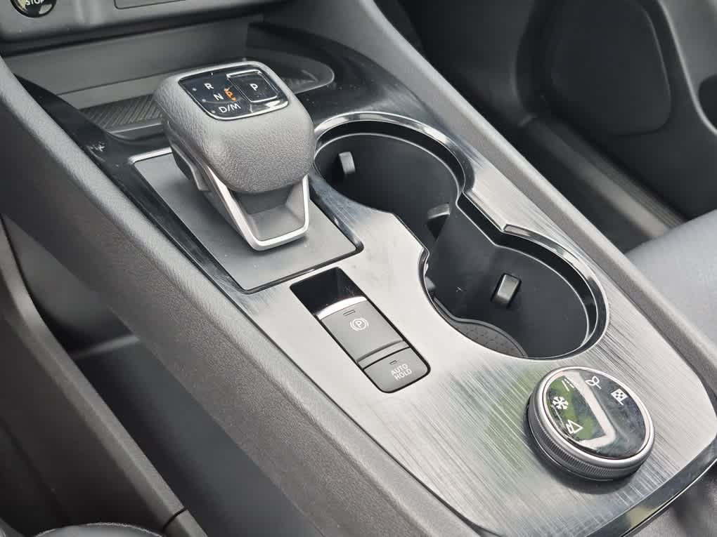 2024 Nissan Rogue SV - Super Black exterior view 13