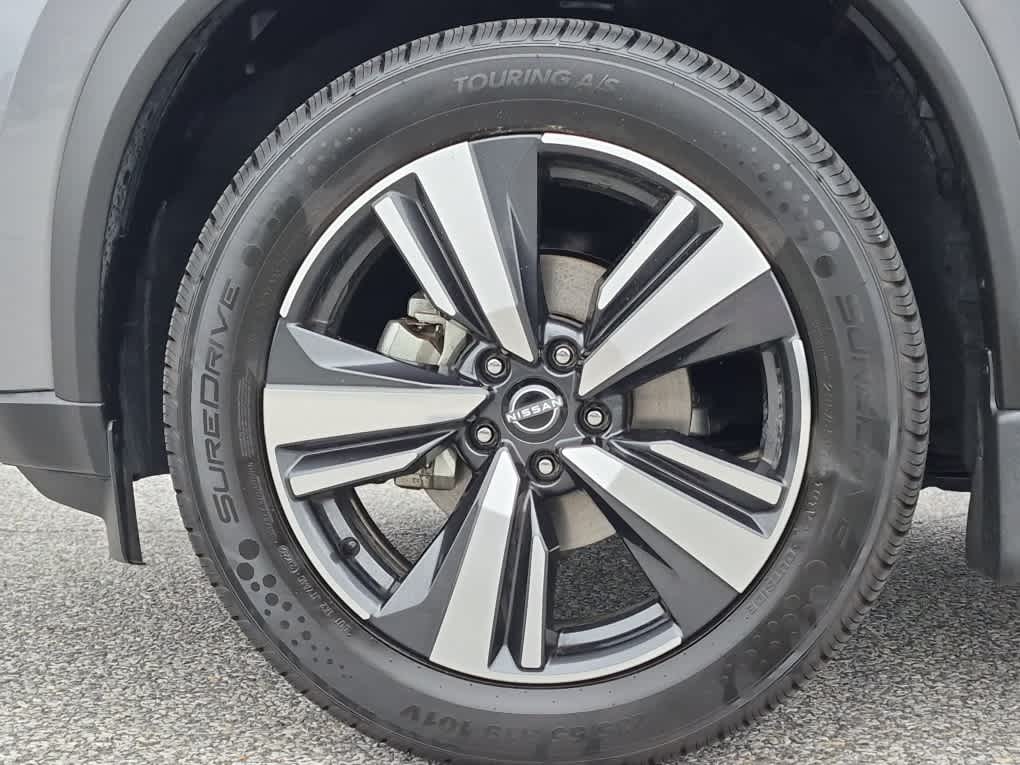 2023 Nissan Rogue SL - Gun Metallic exterior view 6