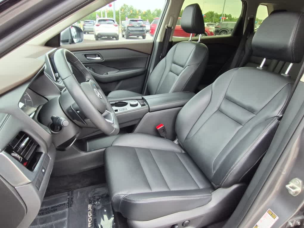 2023 Nissan Rogue SL - Gun Metallic exterior view 10