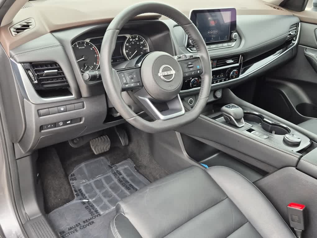 2023 Nissan Rogue SL - Gun Metallic exterior view 11