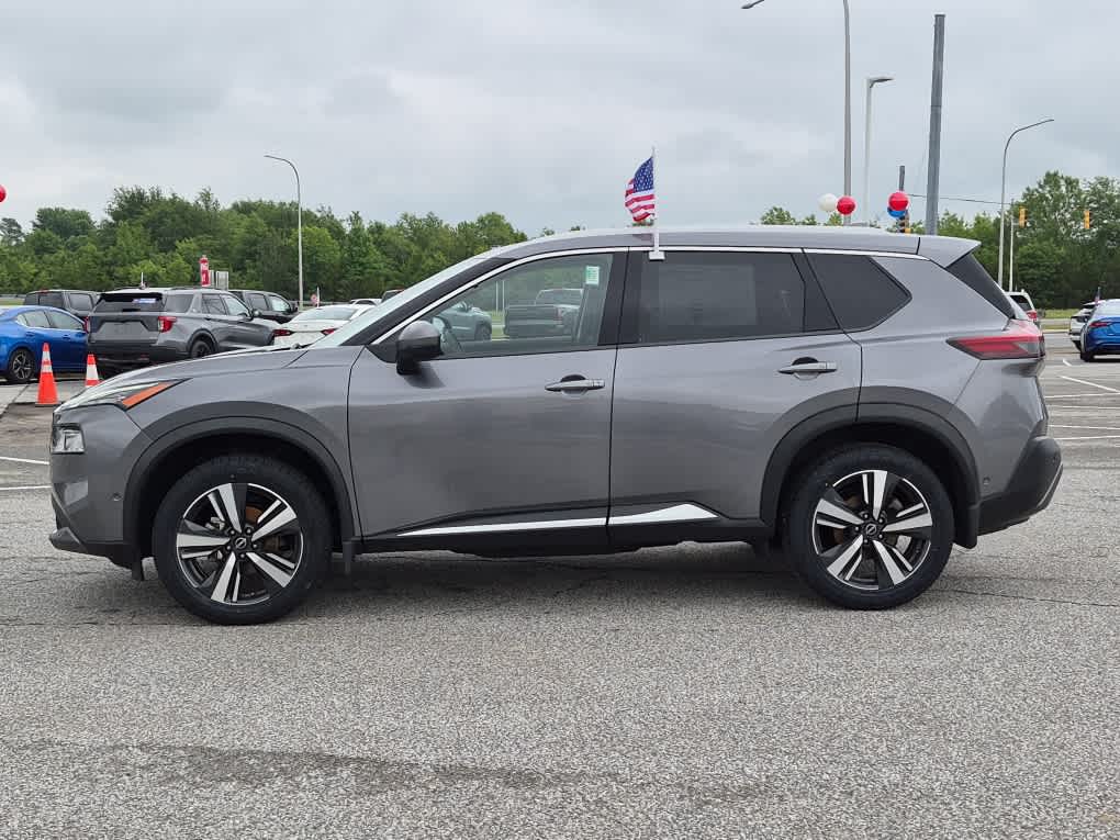 2023 Nissan Rogue SL - Gun Metallic exterior view 4