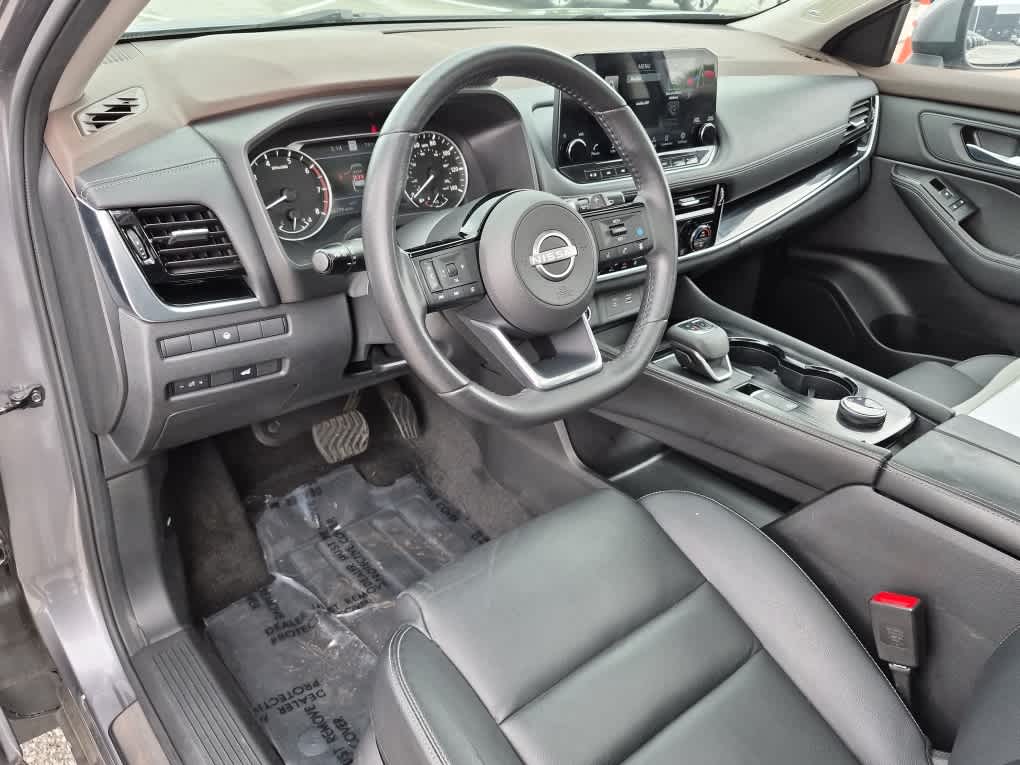 2023 Nissan Rogue SL - Gun Metallic exterior view 11
