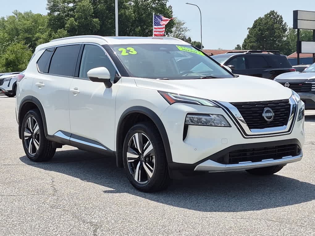 2023 Nissan Rogue Platinum - Pearl White Tricoat exterior view 2