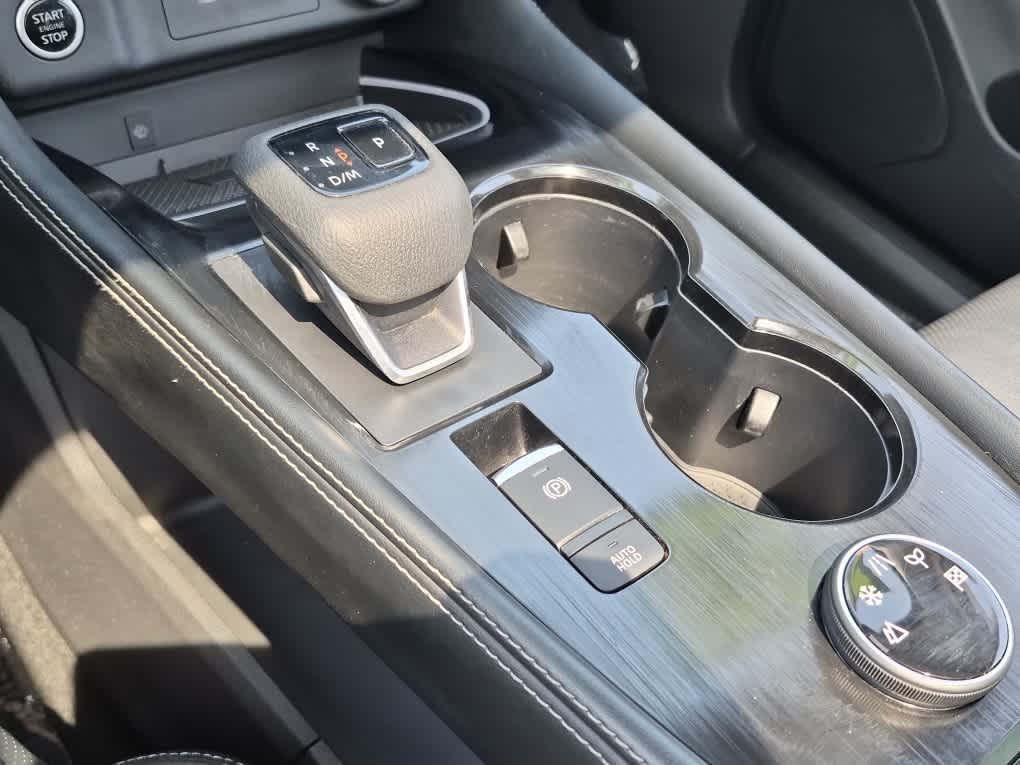 2023 Nissan Rogue Platinum - Pearl White Tricoat exterior view 14