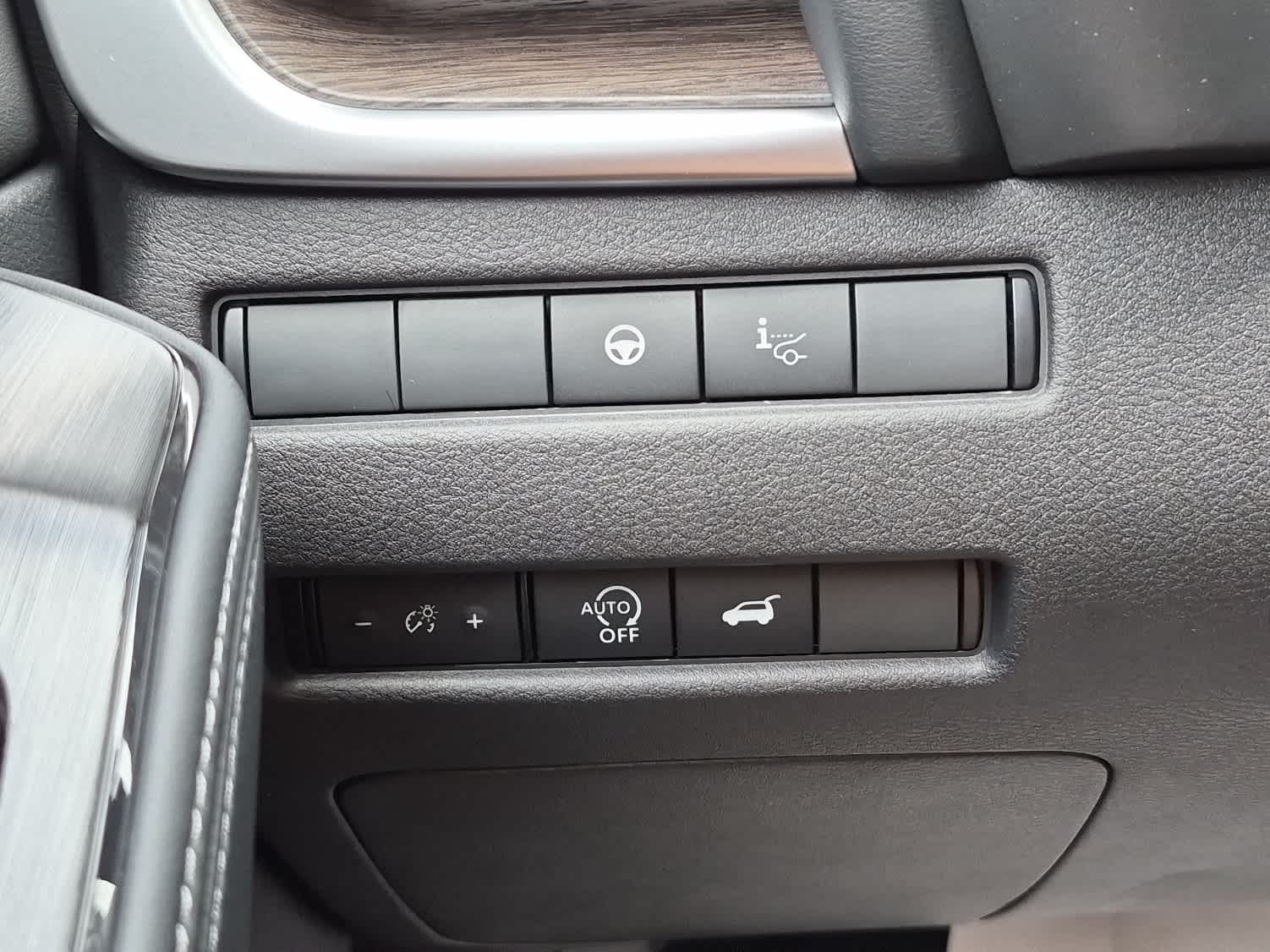 2026 Nissan Rogue Platinum - Everest White Pearl/Super Black exterior view 19