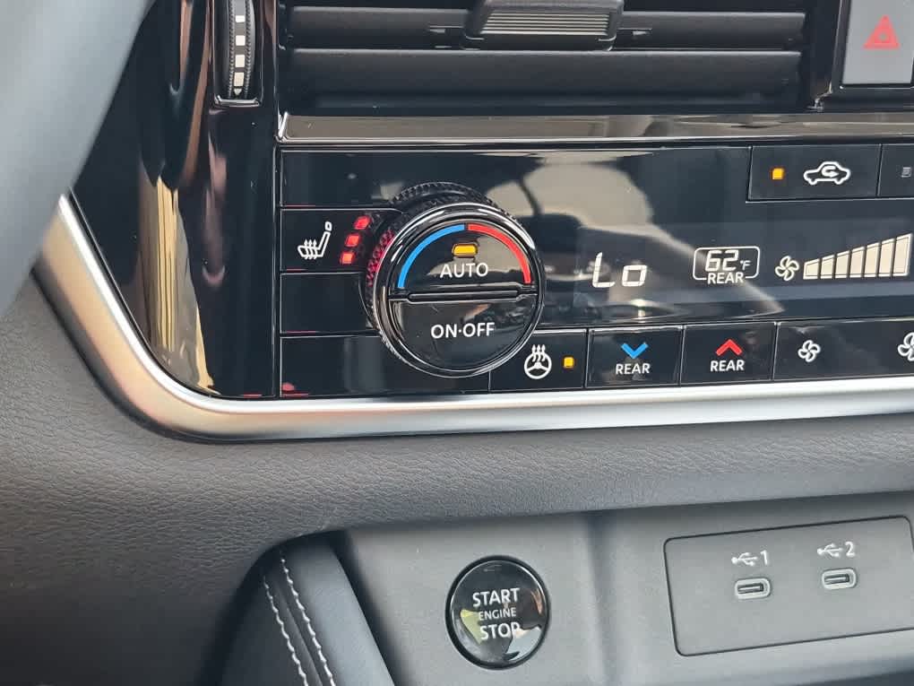 2026 Nissan Rogue Platinum - Champagne Silver Metallic exterior view 17