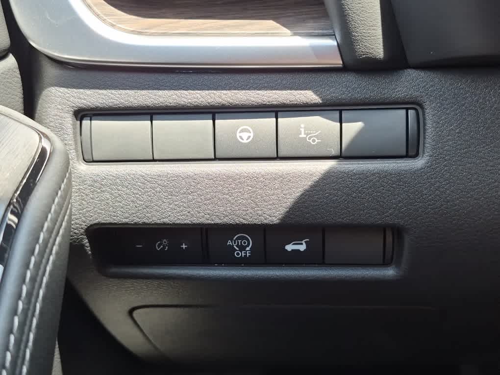 2026 Nissan Rogue Platinum - Champagne Silver Metallic exterior view 19
