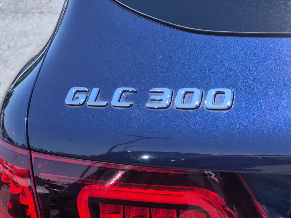 2022 Mercedes-Benz GLC 300 GLC 300 - Lunar Blue Metallic exterior view 20