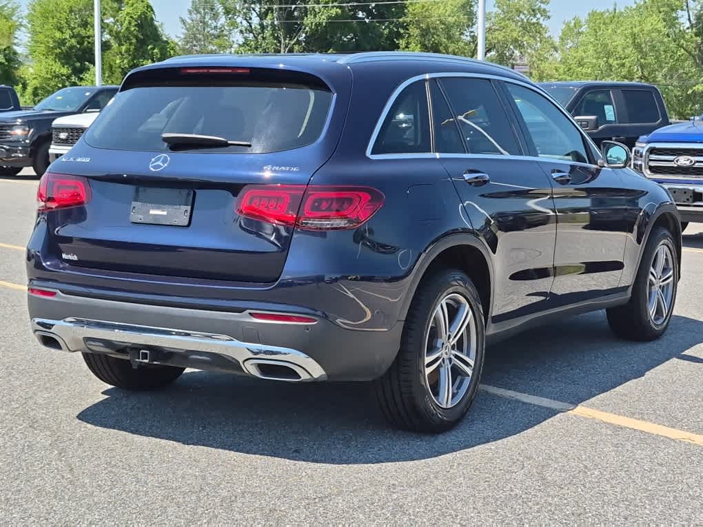2022 Mercedes-Benz GLC 300 GLC 300 - Lunar Blue Metallic exterior view 3