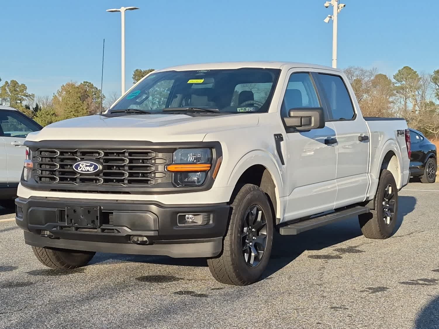2025 Ford F-150 STX 4dr SuperCrew 4WD