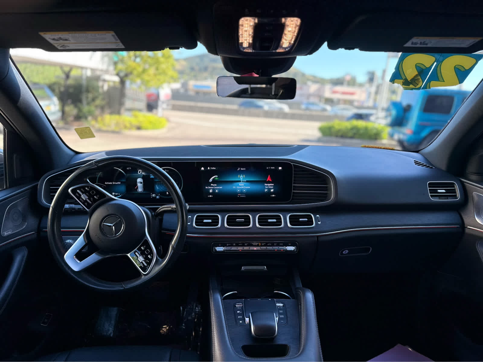 View vehicle photo 6