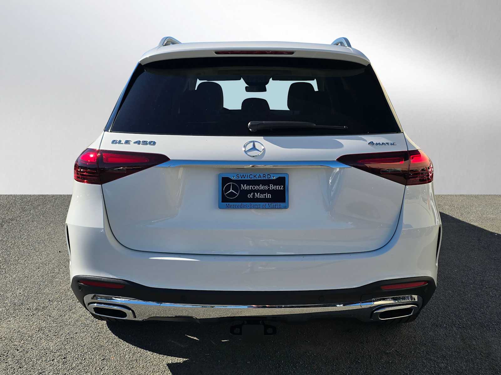 View vehicle photo 4