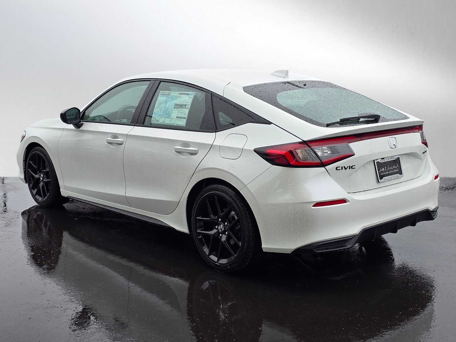 View vehicle photo 5