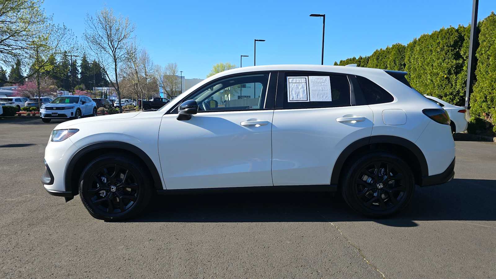 View vehicle photo 6