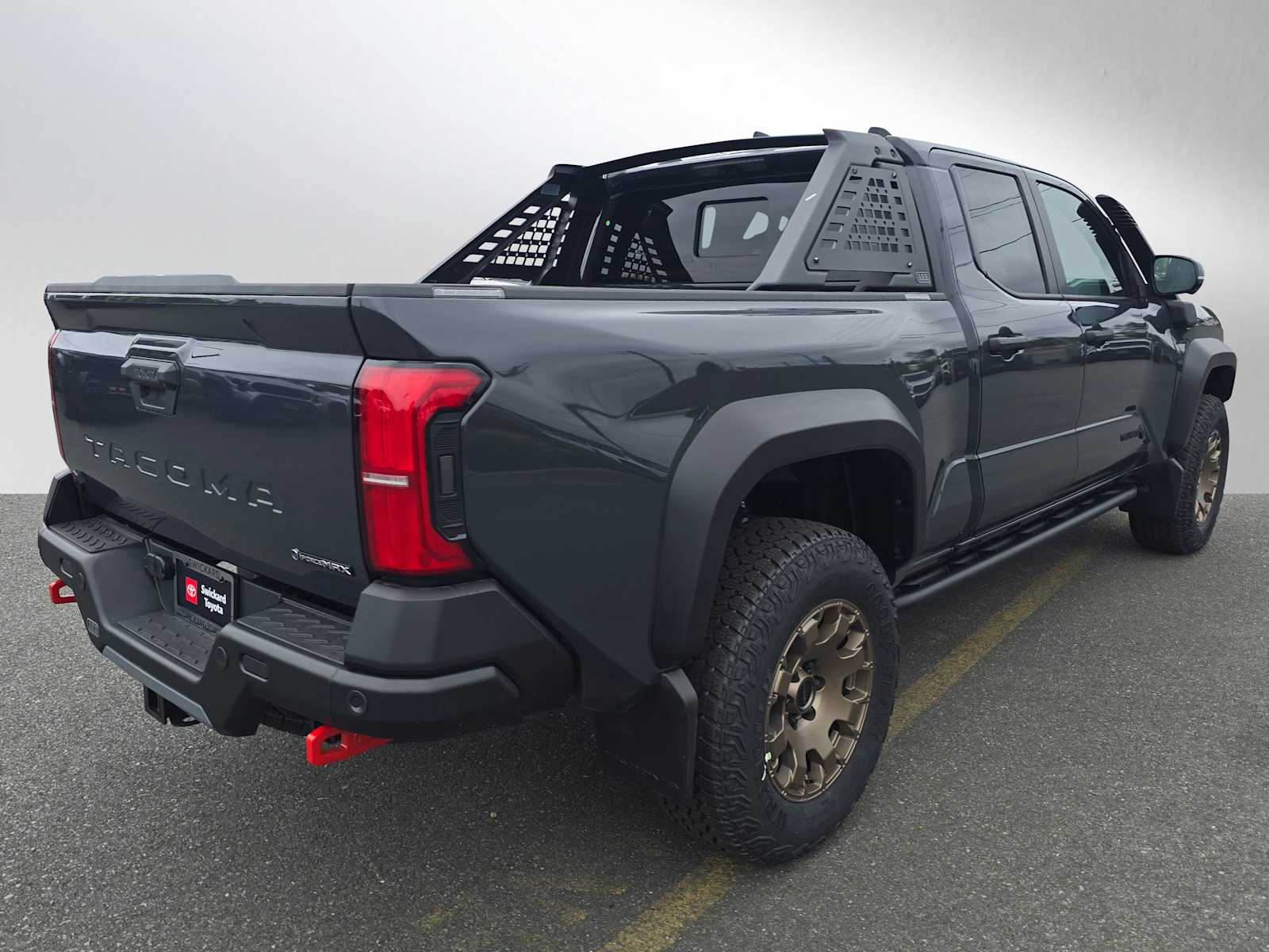 View vehicle photo 3