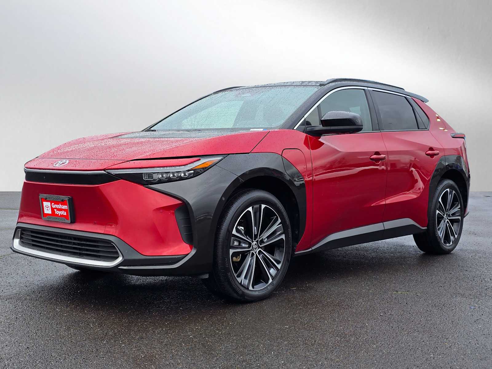 View vehicle photo 7