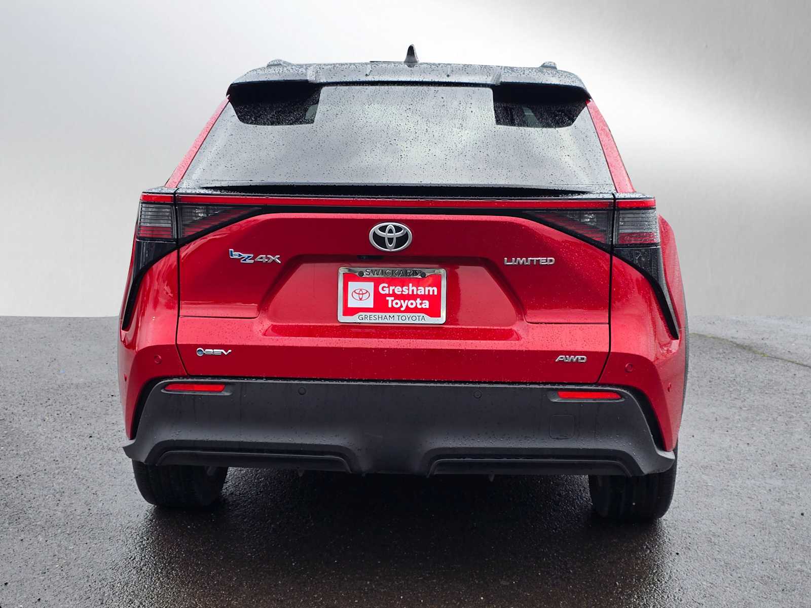 View vehicle photo 4