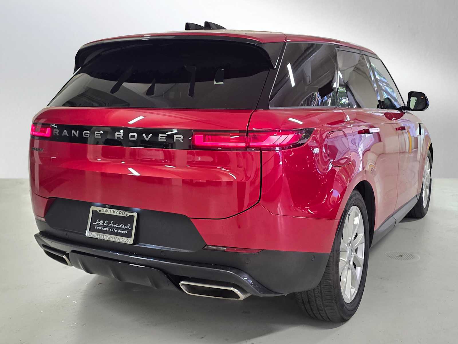 View vehicle photo 5