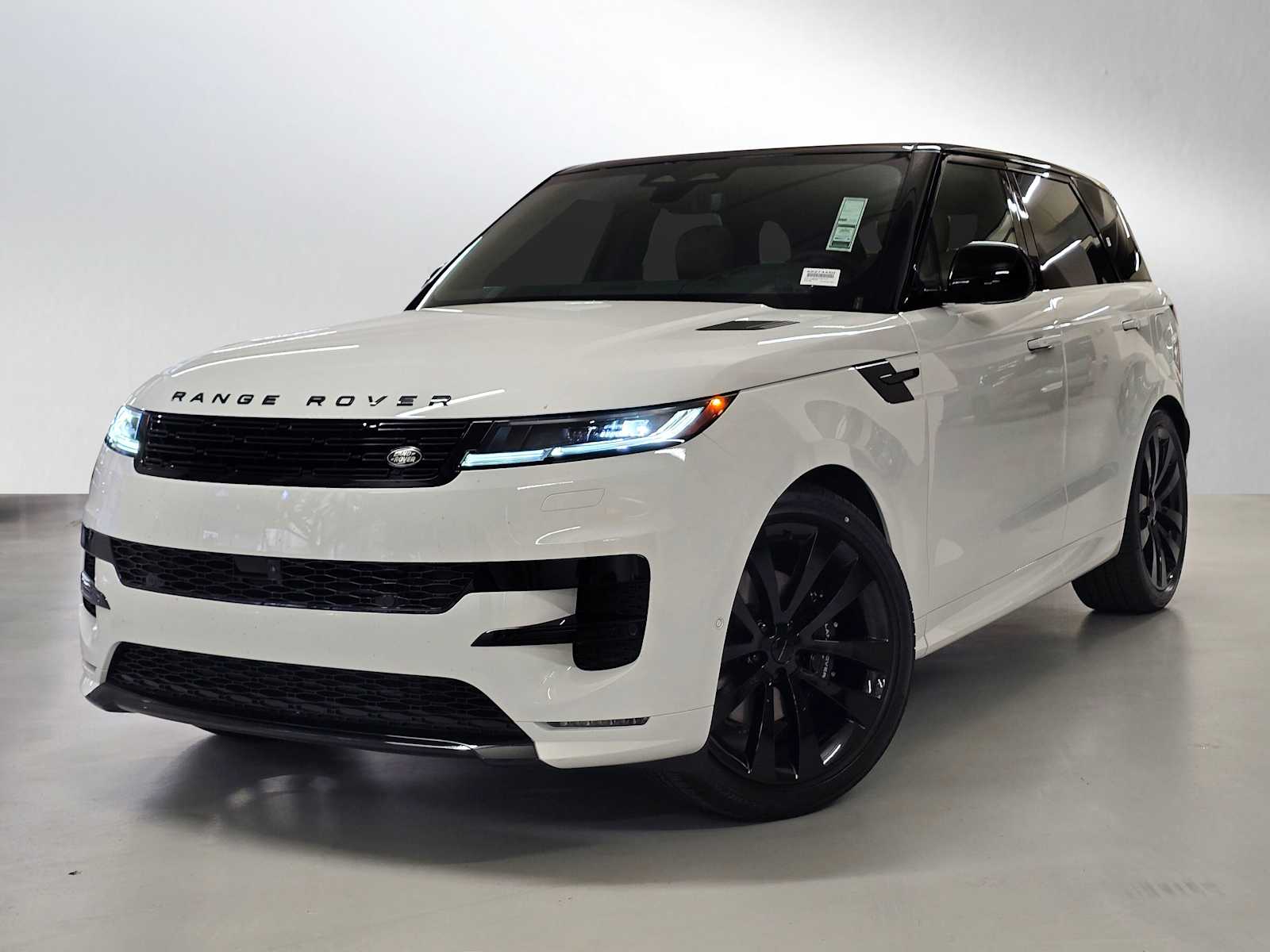 2026 Land Rover Range Rover Sport P460e Dynamic SE AWD