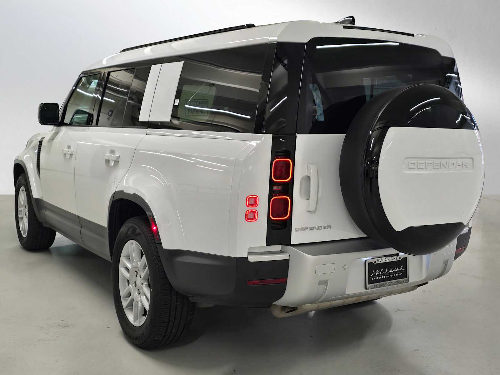 View vehicle photo 3