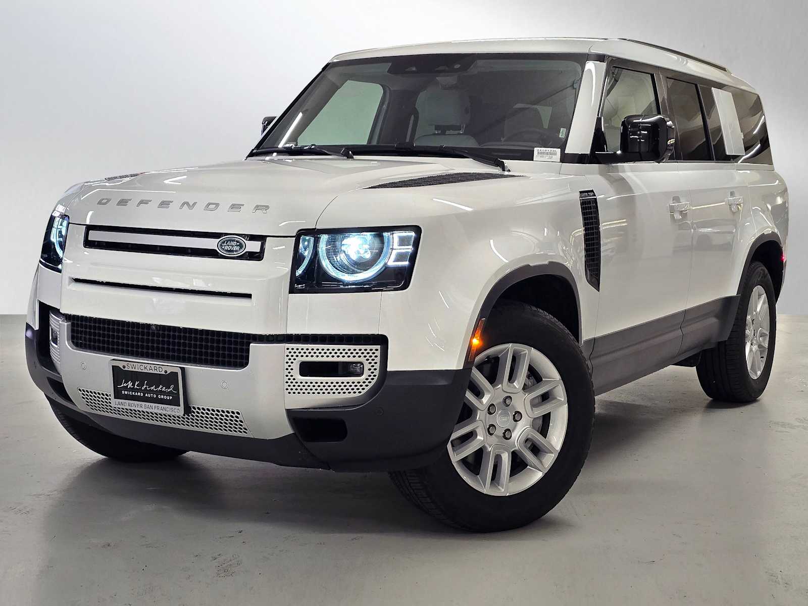 FUJI WHT 2025 Land Rover Defender 130 P400 S AWD SUV / Crossover All-Wheel Drive 8-Speed Automatic