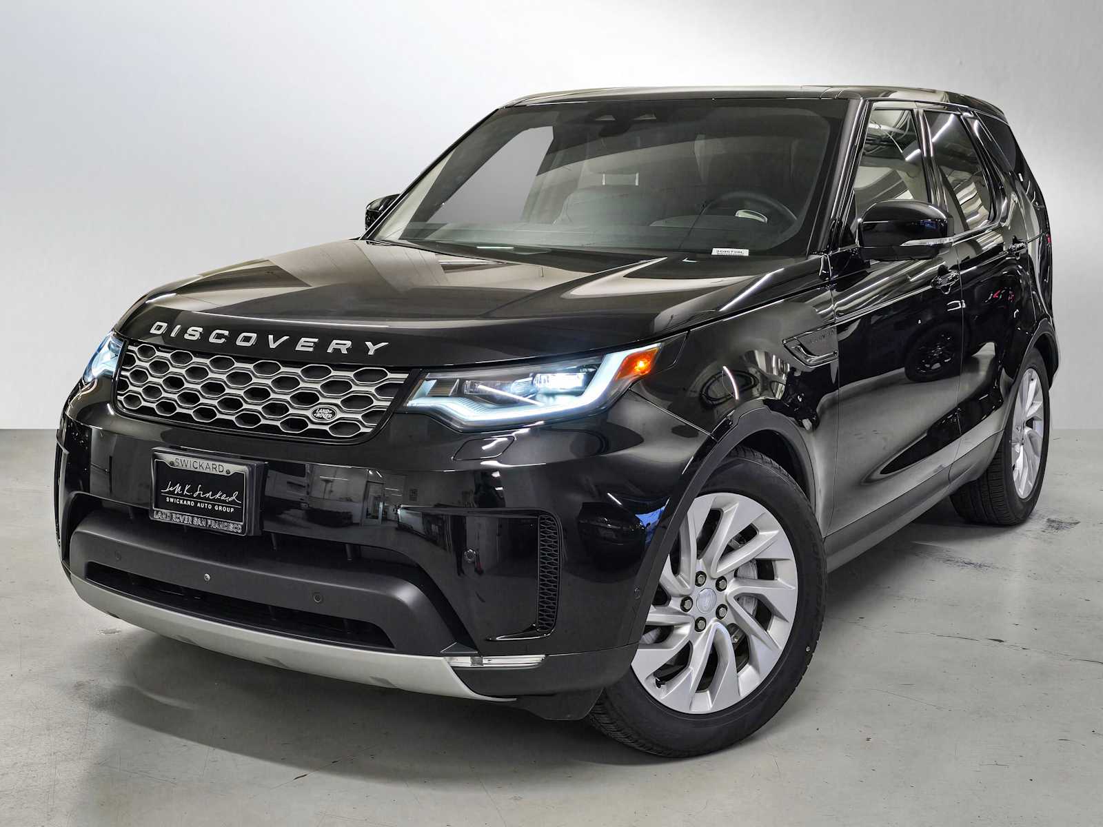 2025 Land Rover Discovery P300 S AWD