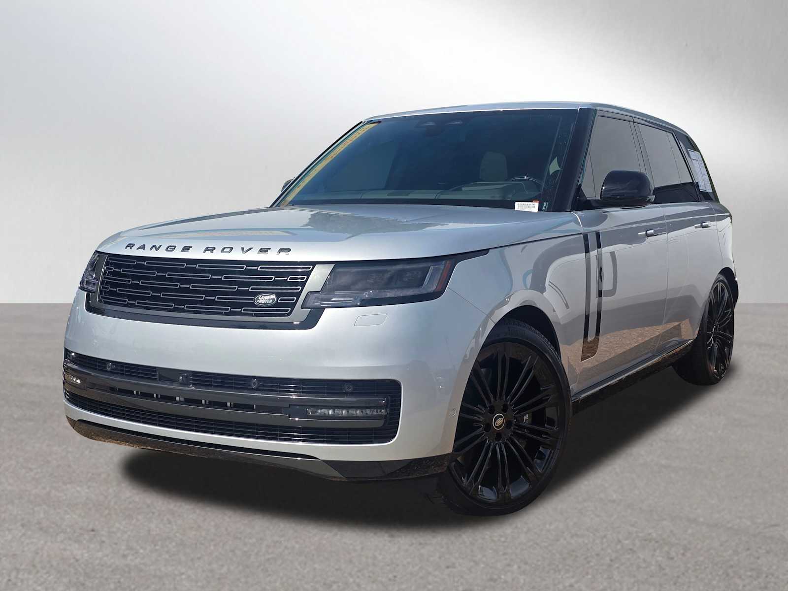 2025 Land Rover Range Rover P530 SE AWD