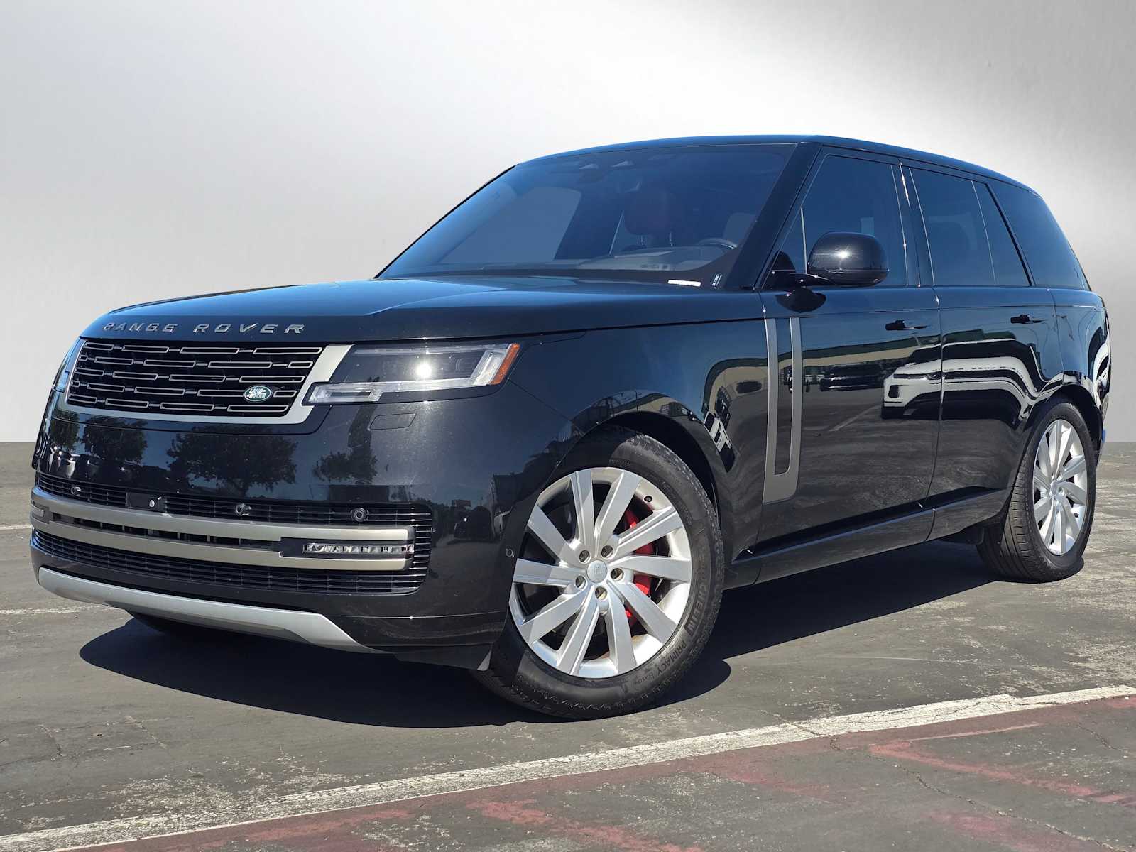 2023 Land Rover Range Rover P400 SE AWD