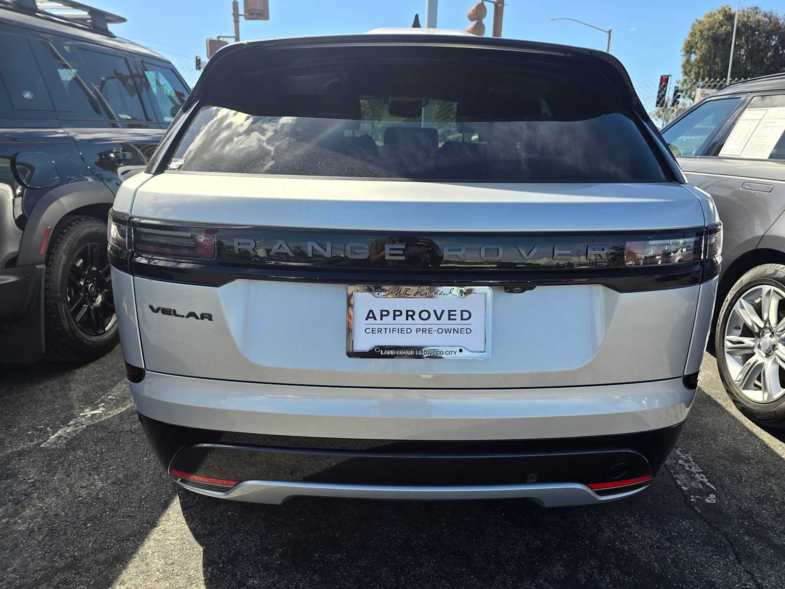 View vehicle photo 2