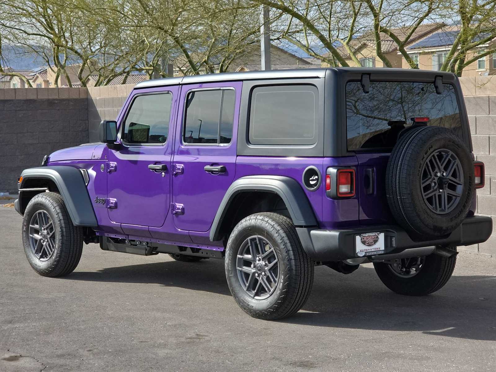 View vehicle photo 6